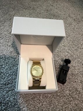 Nuamore Oceana Watch
WATERPROOF